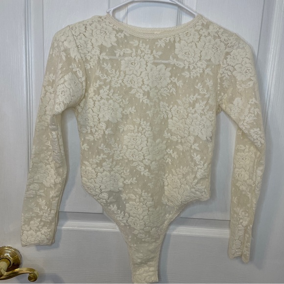 Vintage cream sheer lace bodysuit - Picture 1 of 4